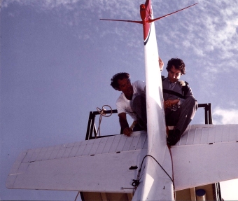 licence_to_kill_paul_weston_and_timothy_dalton_staging_opening_plane_stunt.jpg?w=340&h=288